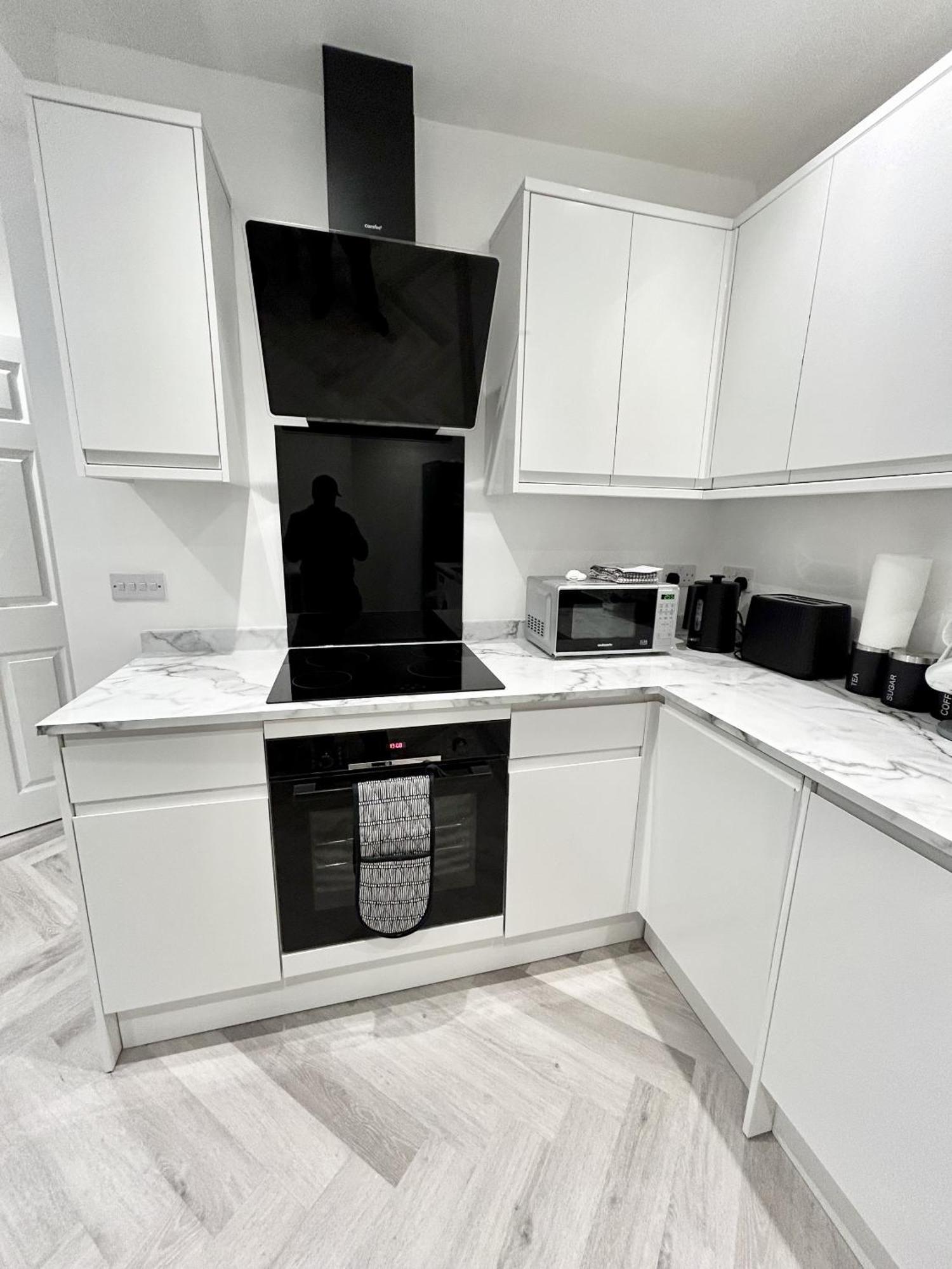 Lymer House - Stylish 3 Bedroom House In Wolverhampton Buitenkant foto
